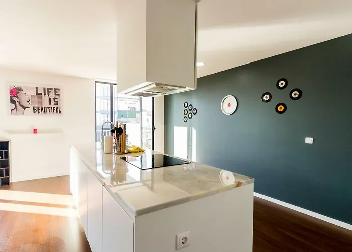 Apartman Guest H4u - Bonjardim Pop Art Center