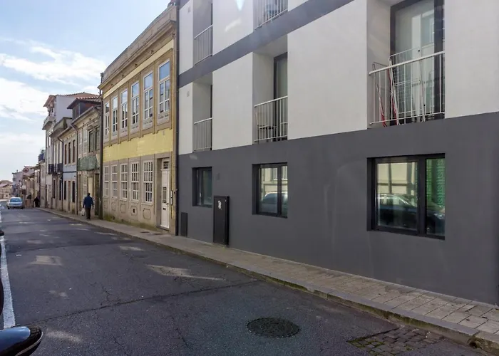 Guest H4u - Bonjardim Pop Art Center Porto