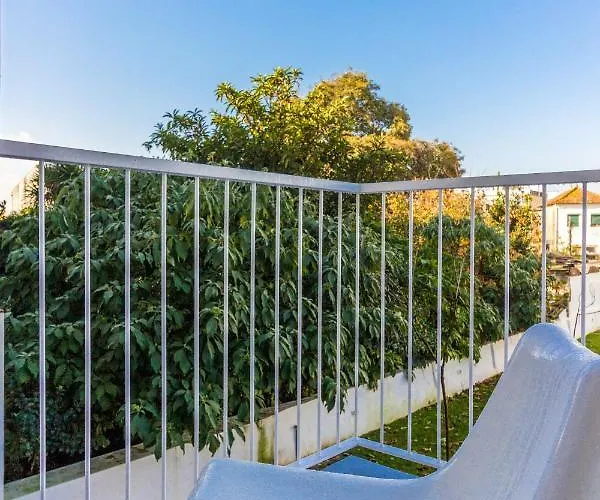 Guest H4u - Bonjardim Pop Art Center Апартаменты *