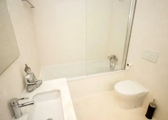 Guest H4u - Bonjardim Pop Art Center Апартаменты