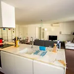 Apartment Guest H4u - Bonjardim Pop Art Center *