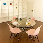 Guest H4u - Bonjardim Pop Art Center Apartment *