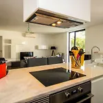 Guest H4u - Bonjardim Pop Art Center Apartment *