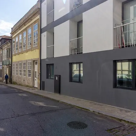 Guest H4u - Bonjardim Pop Art Center Oporto