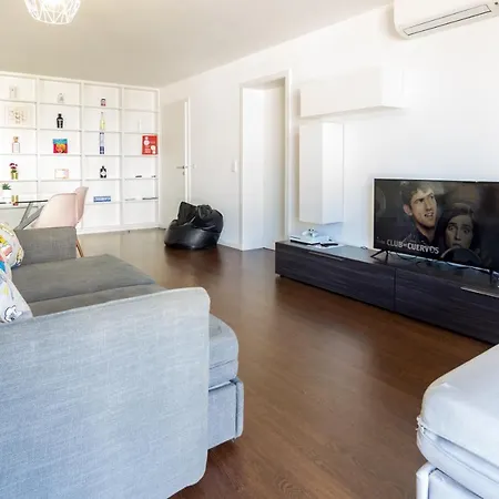 Apartment Guest H4u - Bonjardim Pop Art Center *
